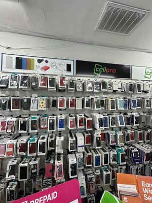 So many cases for all types of phones