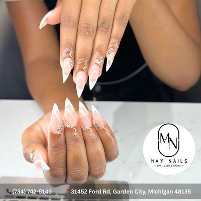 Want nails that last through beach days, pool parties, and summer nights?