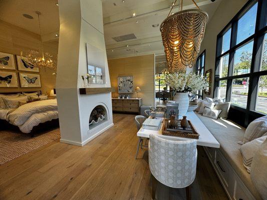 Serena & Lily Del Mar