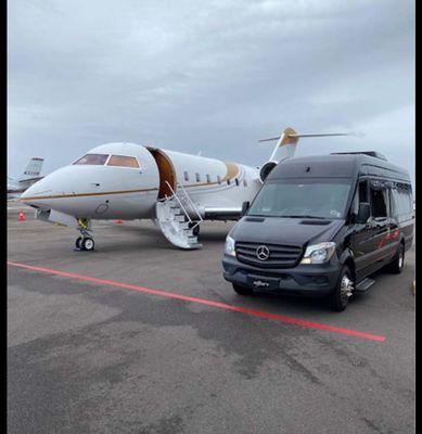 Black and Gold Transportation