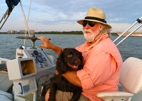 Capt Dave and Gullah aboard the Agile, C
charlestonboattours-agile.com
See beautiful Charleston from the water !
