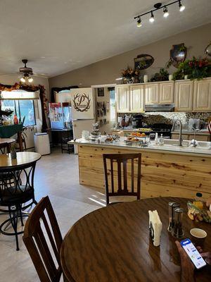 Breakfast dining room