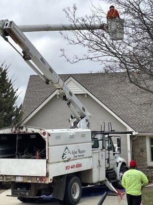 Bucket truck