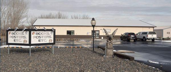 Xenophile Bibliopole & Armorer Chronopolis