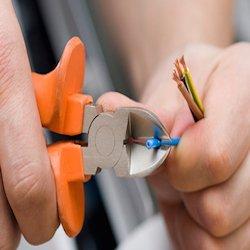 M & R Electrical Services