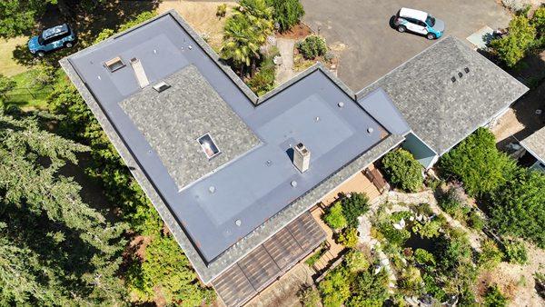 Duro-Last PVC Charcoal with Malarkey Legacy Storm grey
New Skylights