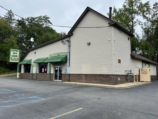 Newport Super Laundry