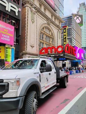 If you need to haul away any heavy items that can be lifted with a forklift, we can take it, deliver it, or Junk it Fast.