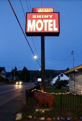 Shiny Motel