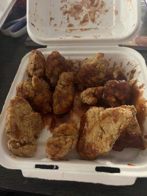 Fantastic job saucing the wings.