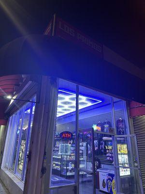 Los Primos Smoke Shop