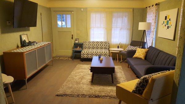 Staged the living room after cleaning - wonderful job!