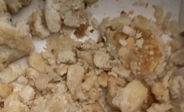 This what the box looked like after removing the chicken. This 3xtra biscuits, plus the one that came with the meal.