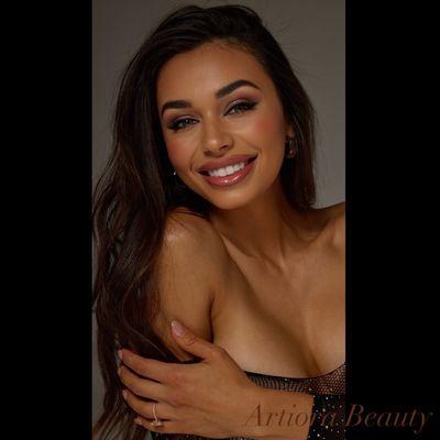 Stunning Professional Photo shoot Makeup and hair artist