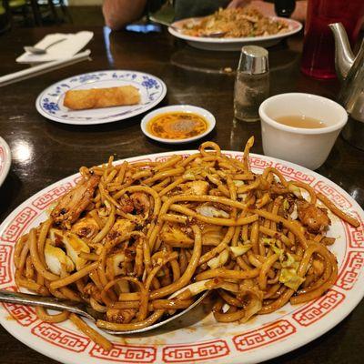 House Lo Mein