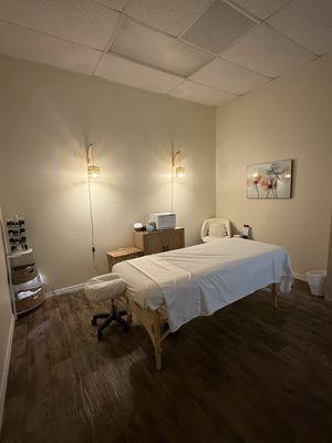 Relaxing treatment suite