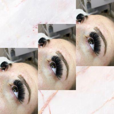 Mega volume lash extensions