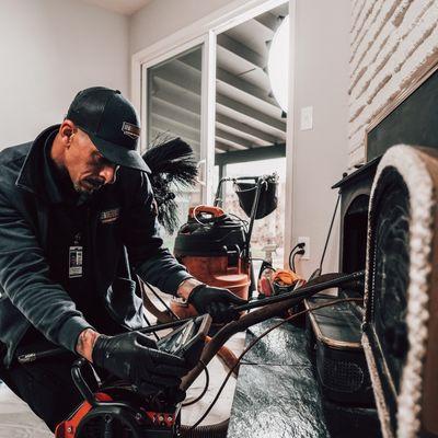 Den Defenders Chimney & Fireplace Service