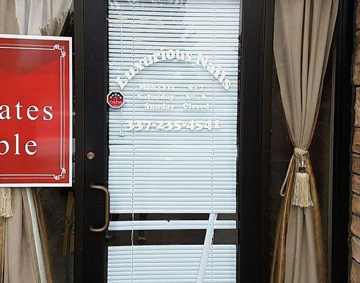 Business hours states Mon thru Friday 9 am to 7 pm. I walked into the business at 5:45 pm and was told that they could not take me.