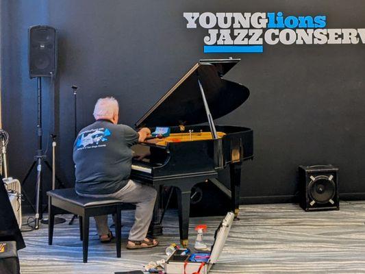 Bob Weller Piano Tuner