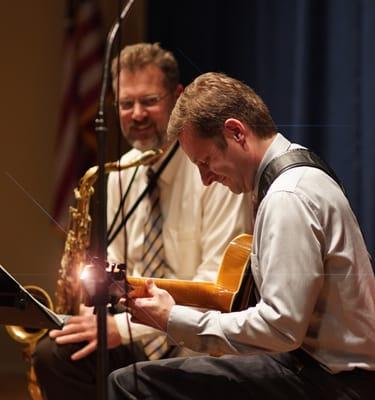 Pete Smyser & Ted Lis (sax) perform a duo concert at Brittany Pointe... Toe Tappin' Fun!