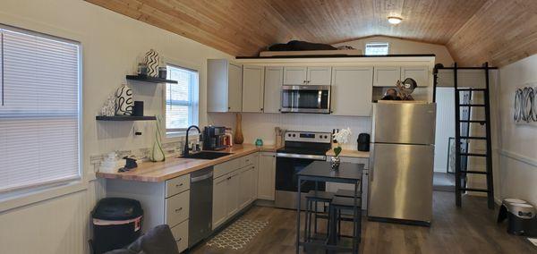 MJ's Home Care & Property Services