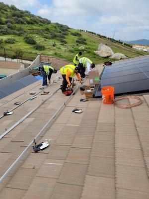 13 kW system install in Anaheim