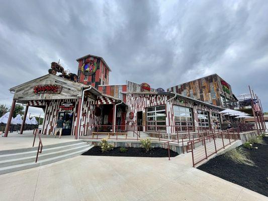 It has been erected!