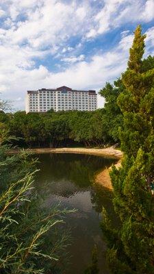 Renaissance Austin Hotel