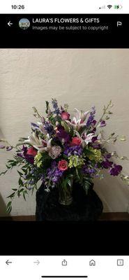 Laura's Flowers & Gifts