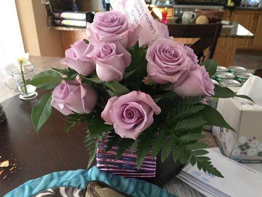 Still pretty but missing the flowers in the original photo