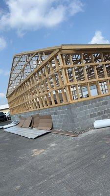 IH Service And Construction