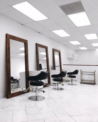 All white, marble, wood rustic bohemian salon