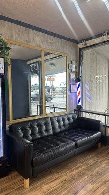 Golden Hands Barbershop