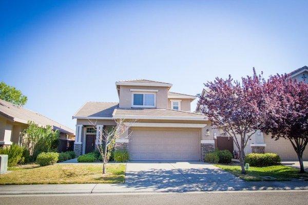 Mary Lavoie - Lyon Real Estate