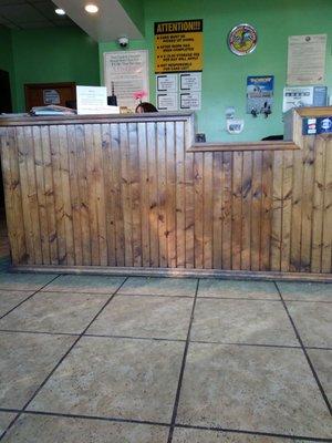 Unprofessional, useless receptionist