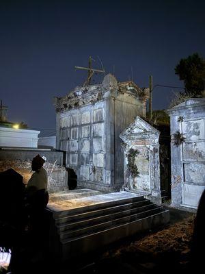 Interesting monuments and crypts