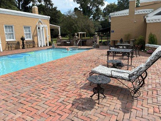 Cedar Grove Mansion Inn & Restaurant