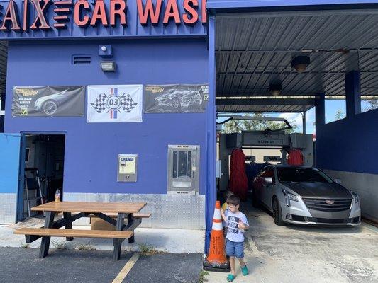 Palm Beach Wash & Go