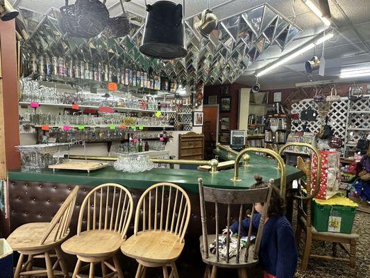 D & P Specialty Shop