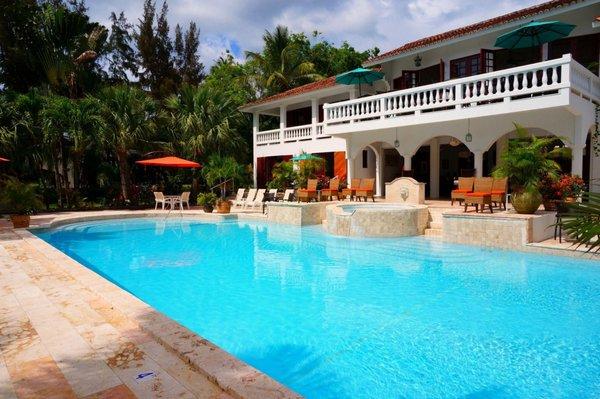 Columbia Ridge Pools and Rockscapes