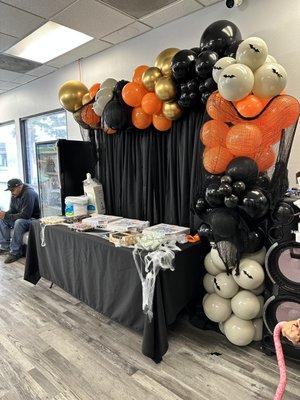 Ready for Halloween! @thecavebarbershopp