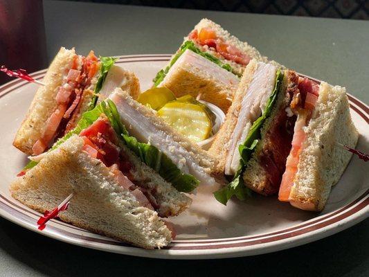 Annies Family Restaurant & Bakery