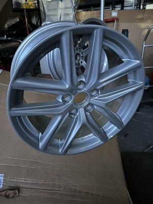 Lexus wheel curb rash repair & refinished in "Alien Silver + Wet Clear coat"