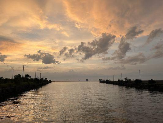 Ariel Broadway Hotel