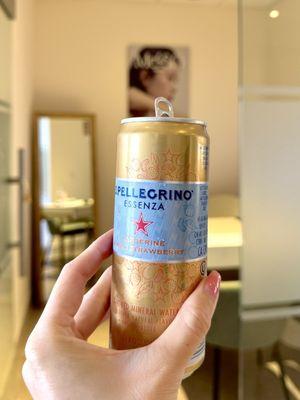 Checking in at Meso for my 4th Oligio X eyes treatment