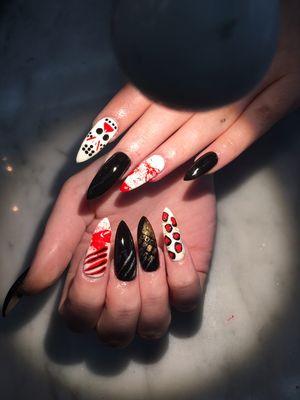 Lacquer Nail Bar