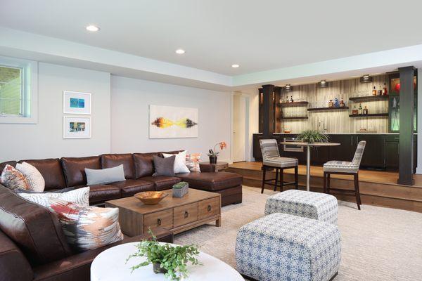 The occasional furniture is from Thomasville, Room & Board and Kravet (Groton stools in Brentano fabric).