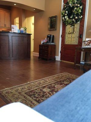 Beautiful, Comfortable, Clean & Fresh Dentist waiting area...