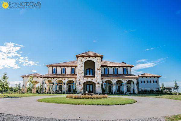 Tuscany Hill's exterior.